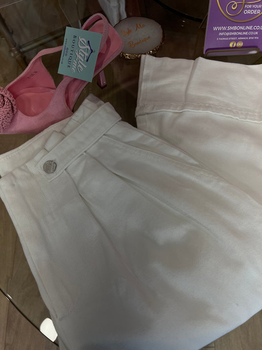 Melissa White Jean