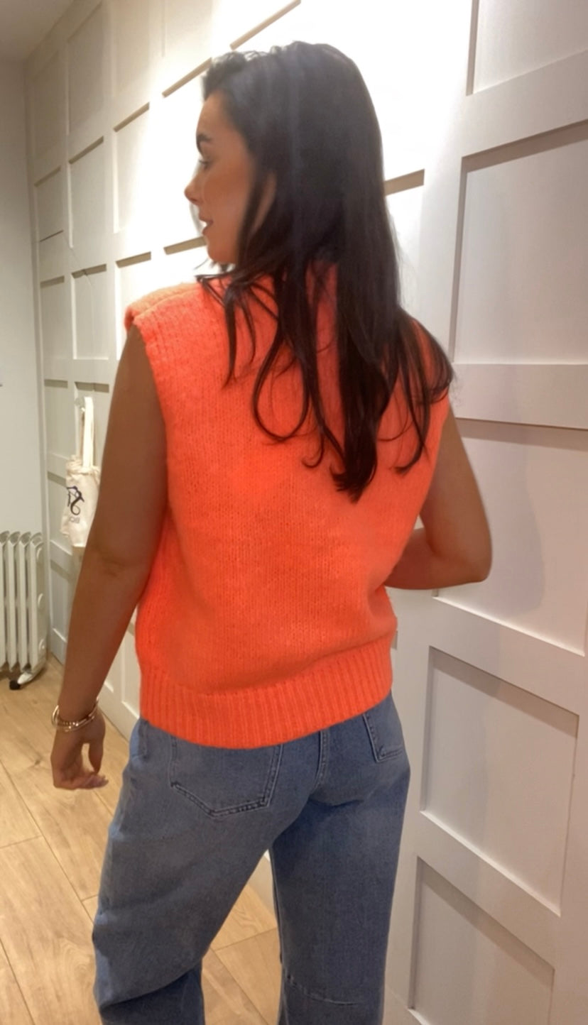 Tessa vibrant Orange knit