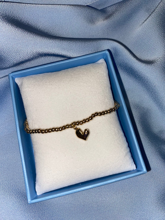Gold heart bracelet
