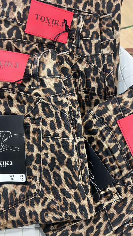Toxik leopard Print