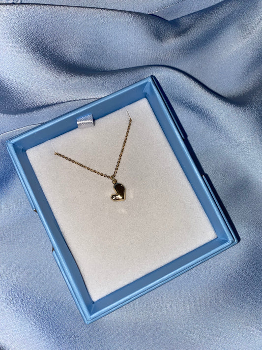 Gold heart necklace