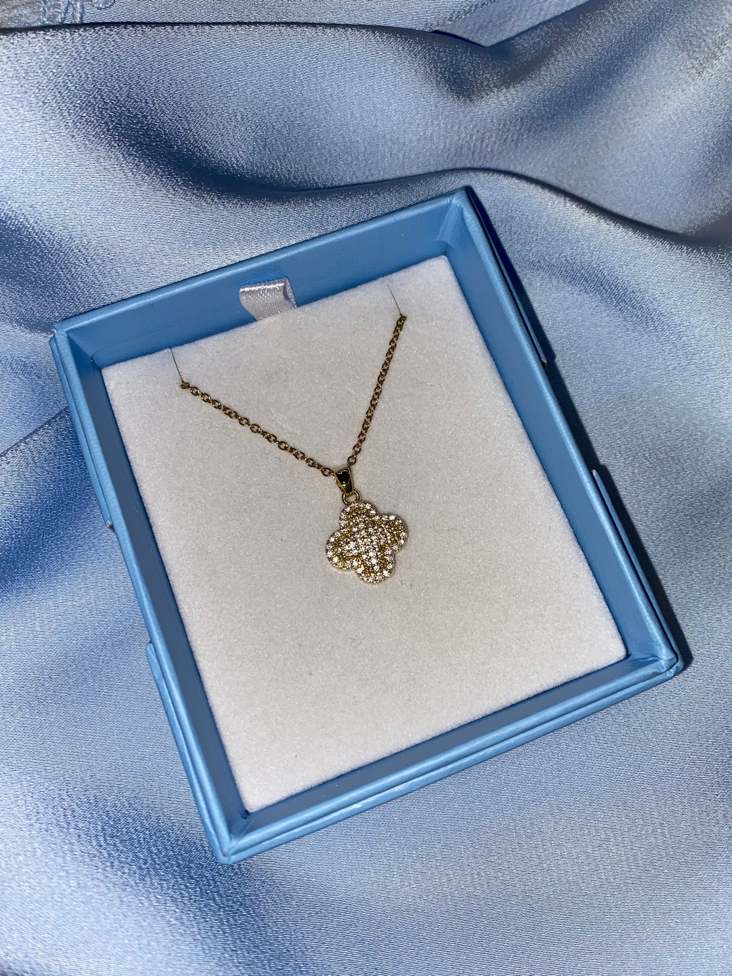 Gold glitter gold clover necklace