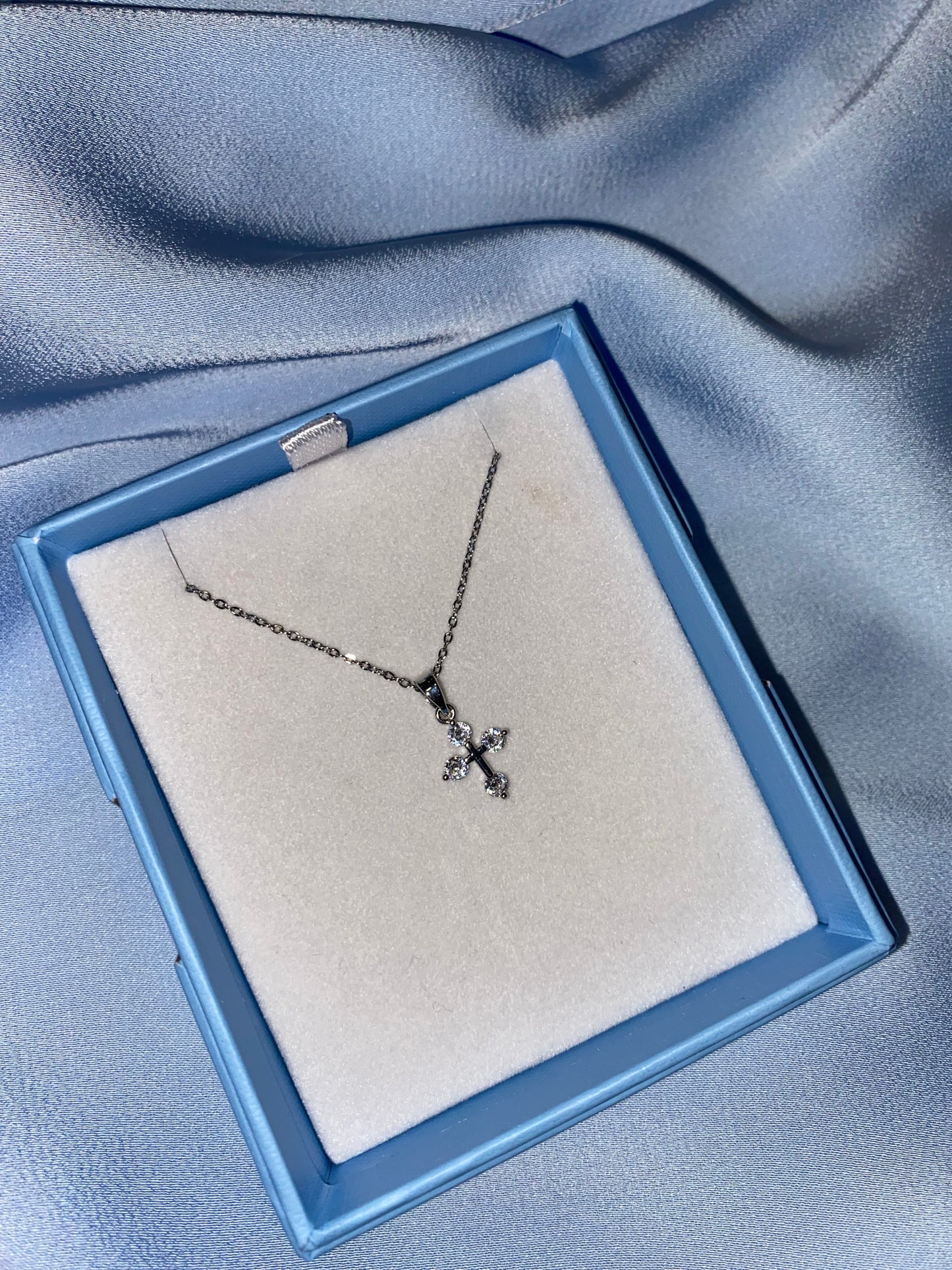Silver mini cross necklace