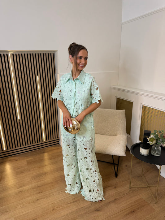 Eva 2 Piece