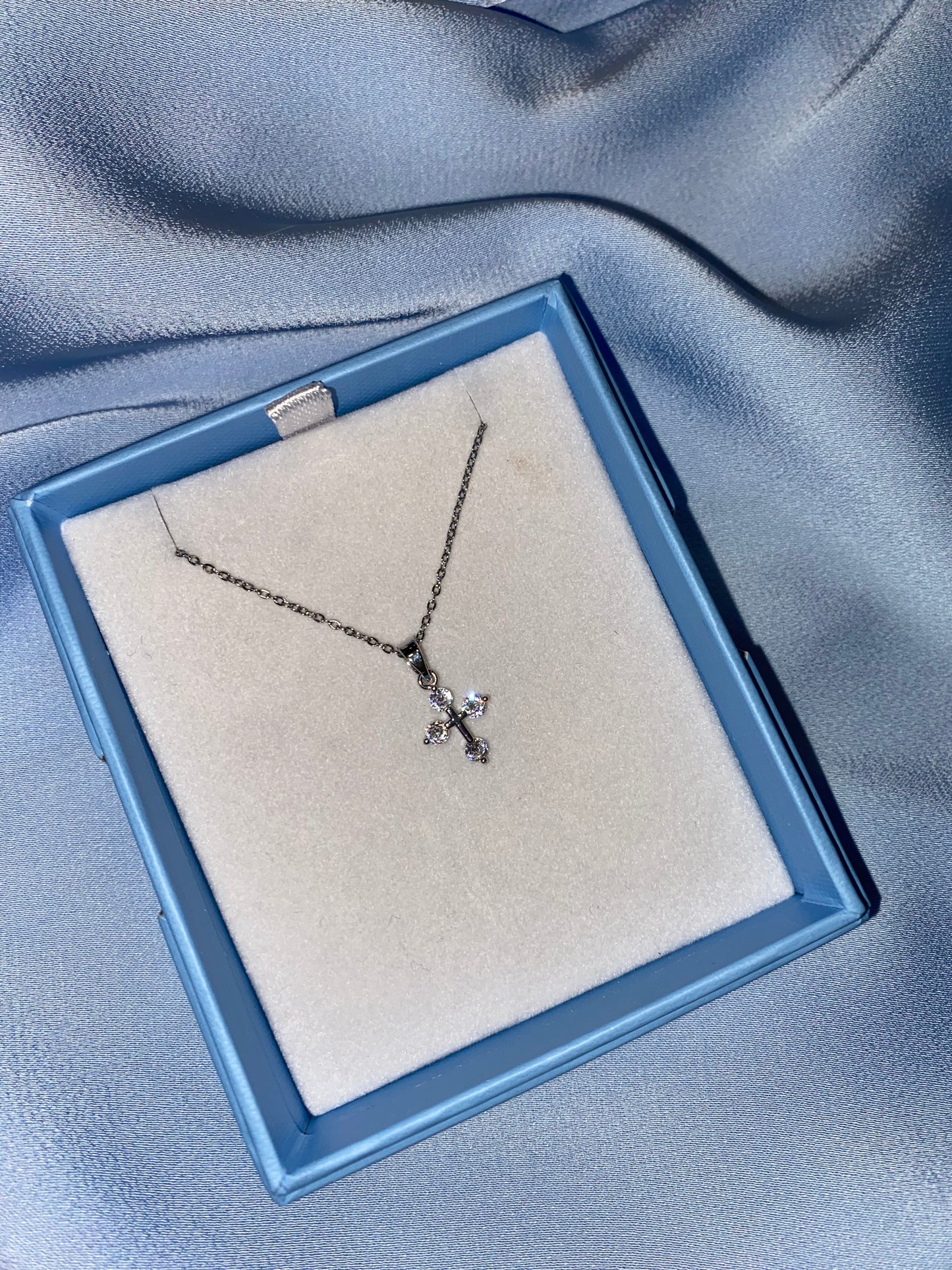 Silver mini cross necklace